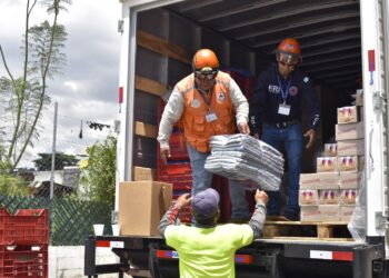 Conred entrega más de 291 mil suministros a damnificados por lluvias