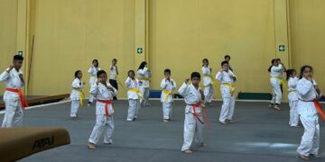 Más de 200 beneficiados en academias de karate del MCD