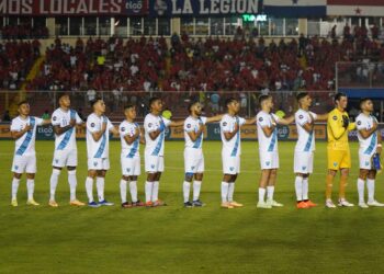 Guatemala recibe baño de realidad en Panamá