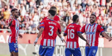 El Girona remonta y se coloca colíder de La Liga Española