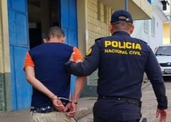 Operativos policiales conducen a 61 detenciones y confiscación de 11 armas