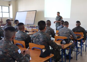 Ejército inicia curso de custodia militar de explosivos industriales