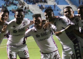 Motagua y Saprissa empatan en la ida de la repesca de la Copa Centroamericana