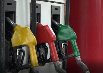 Autoridades indicaron que existe abastecimiento de combustibles. / Foto: MEM.