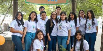 Estudiantes de Mixco participan en Programa Ondas