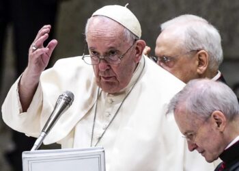 El papa pide liberar a los rehenes israelíes y abrir corredores humanitarios en Gaza