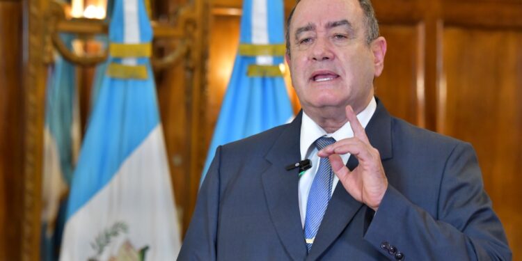 Presidente se refiere a los bloqueos en el territorio nacional. /Foto: Carlos Jacinto y Gilber García