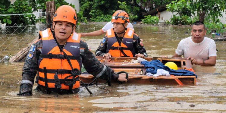 El Ejército de Guatemala mantiene acciones a través de fuerzas de Tierra, Aire y Mar