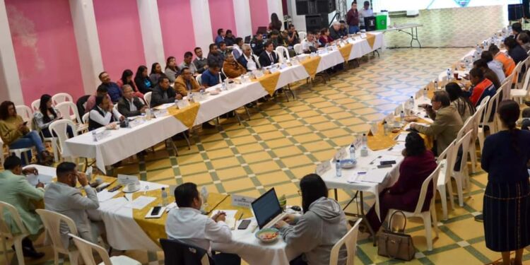 En Sacatepéquez dan seguimiento a la reunión mensual del Codede