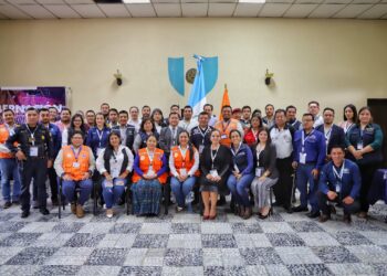 Juramentan y acreditan a la Codred de Alta Verapaz