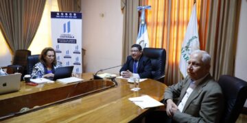 Autoridades de ambiente han desarrollado reuniones previas a la COP28. /Foto: MARN