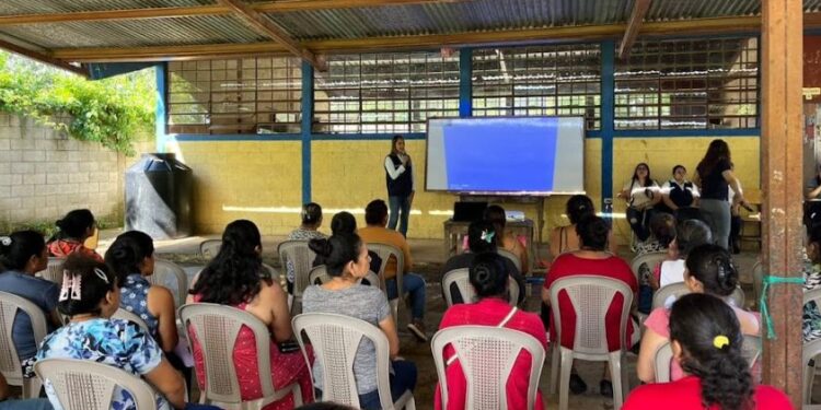 Jóvenes se unen a los esfuerzos de prevención del dengue en Quesada y Jerez, Jutiapa