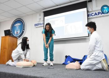 Brindan capacitaciones de RCP a personal médico del Hospital Departamental de Totonicapán