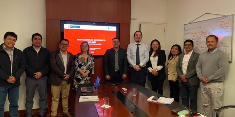 Salubristas buscan actualizar la Política Nacional del Sector de Agua Potable y Saneamiento. /Foto: MSPAS