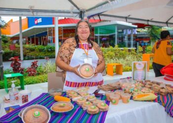 Emprendedores expusieron sus productos en el Festival Gastronómico Ixim. /Foto: Inguat.