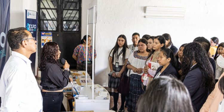 La Expo Becas Tour 2023 llega a Alta Verapaz