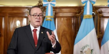 Presidente Alejandro Giammattei felicita al presidente electo de Ecuador Daniel Noboa