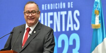 Presidente Alejandro Giammattei durante la presentación del Segundo Informe Cuatrimestral de Rendición de Cuentas. /Foto: Carlos Jacinto y Álvaro Interiano.