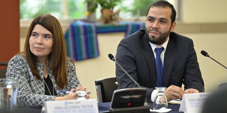 Ministerio de Relaciones Exteriores desarrolla reunión de transición