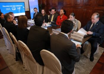 Reunión de reanudación del proceso de transición. /Foto: SCSP