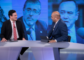 Entrevista sobre el proceso de transición. / Foto: Gilber García.