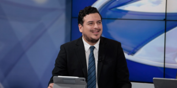 Ministro de Trabajo anunció fechas de próximas reuniones sectoriales. / Foto: Gilber García.