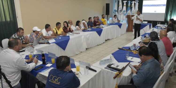 Imparten lineamientos estratégicos para el desempeño de las funciones municipales en Zacapa