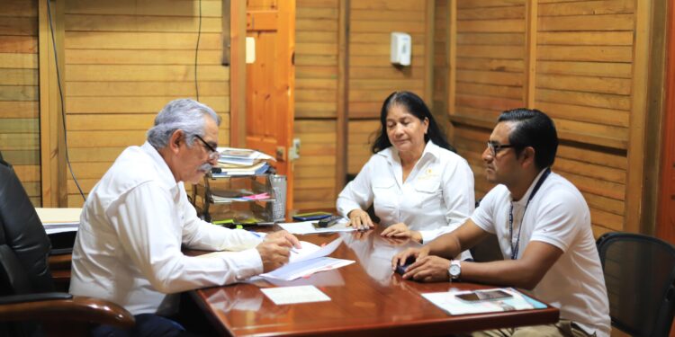 Firman convenio para el llenado de supervivencias electrónicas de jubilados y pensionados