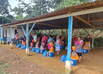 Asisten a familias de Ayutla, San Marcos, afectadas por inundaciones a consecuencia de lluvias