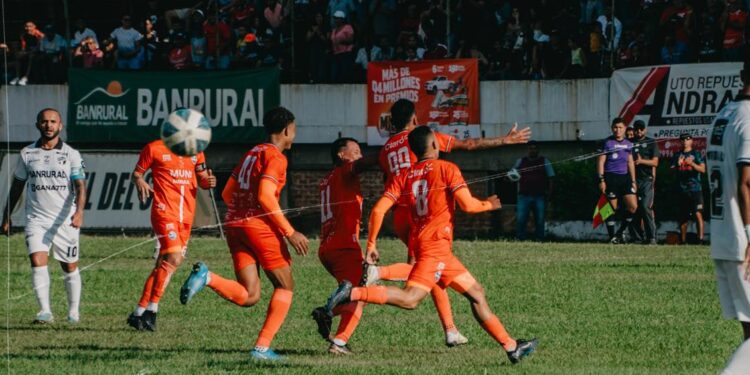 Victoria con sabor a liderato