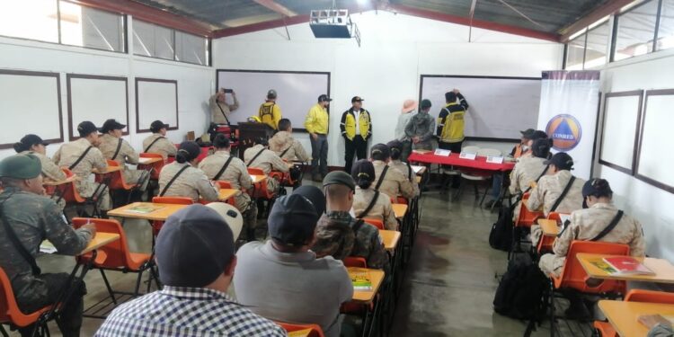 Conred desarrolla taller para combatir incendios forestales en Jalapa