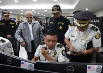 Recorridos del ministro de Gobernación afianzan dignificación policial