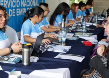 Quiosco de empleo en sede de Chimaltenango. // Foto: Archivo.