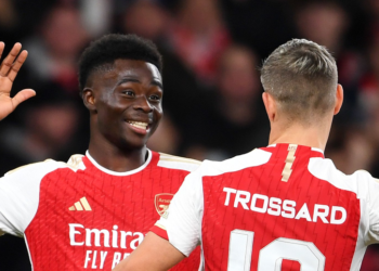 El Sevilla cae en Londres y queda al borde de la eliminación