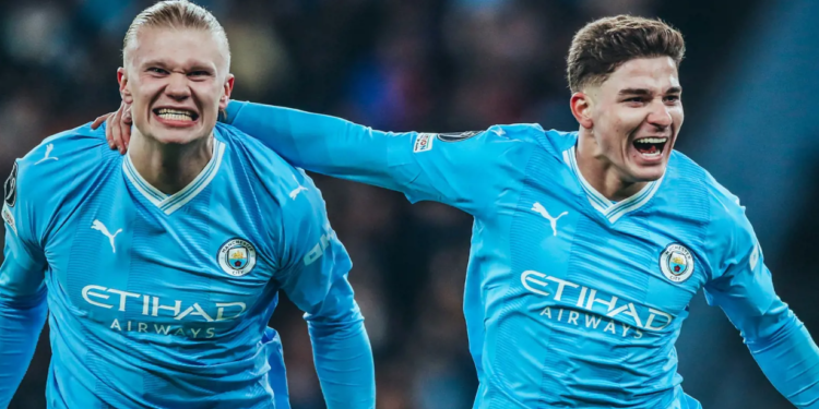 Foden y Julián Álvarez despiertan al Manchester City