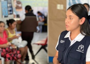 Personal de Salud impartió charlas educativas a las comadronas. /Foto: MSPAS.