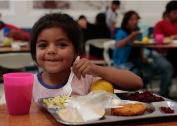 Comedores sociales supera las 6 millones de raciones servidas. / Foto: DCA.