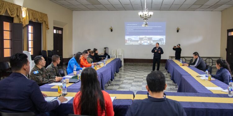 Desarrollan segunda sesión ordinaria de servicio cívico en Alta Verapaz