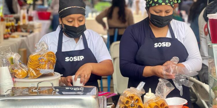 SOSEP impulsa Paseo Artesanal en la zona 1 de la ciudad capital