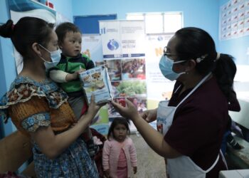 Ministerio de Salud ha entregado bolsas de NutriNiños en todo el país. / Foto: DCA.