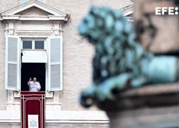 El papa urge a pacificar Oriente Próximo y pide no olvidar a Ucrania y Sudán