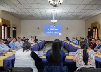 Socializan lineamientos de planificación e inversión pública en Alta Verapaz