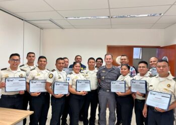 La formación se centró en estrategias de policía comunitaria para mejorar la seguridad ciudadana. / Foto: PNC.