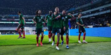 México le remonta a Honduras y clasifica a la Copa América