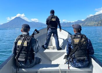 Ejército incrementa la seguridad en el lago de Atitlán