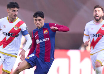 El Rayo frena otra vez al Barcelona en Vallecas
