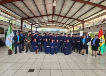 Se gradúa la X promoción del Programa Educativo Integral del Soldado en Guatemala