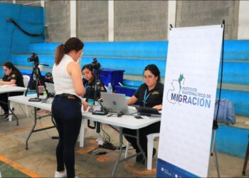 Jornada móvil de extensión de vigencia de pasaporte llega a Jutiapa