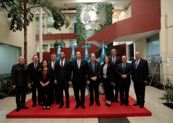 Fotografía oficial de la segunda reunión de transición en el Minex. / Foto: Noé Pérez.