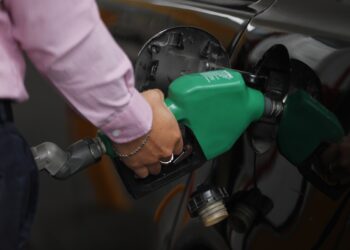 Combustibles con tendencia a la baja en el país. /Foto: DCA